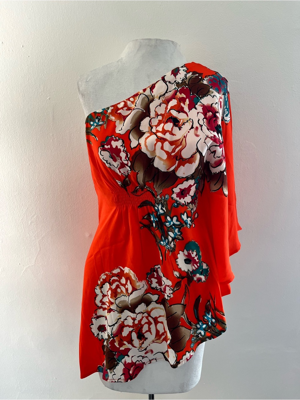 Caché Women’s Silk One-Shoulder Floral Red Top